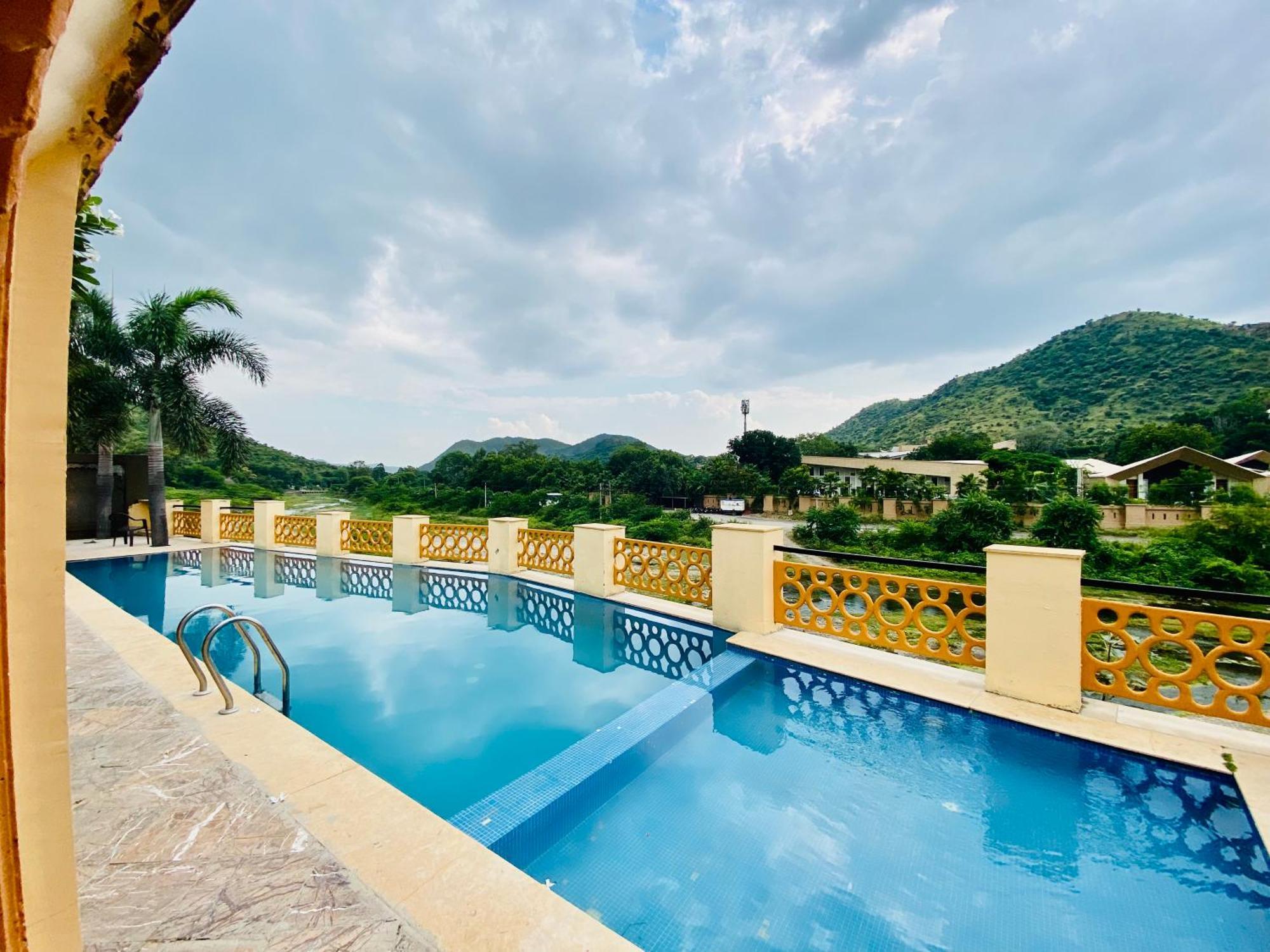 Udai Nature Valley Resort By An Hotels-A Peacefull River Retreat Udaipur Bagian luar foto